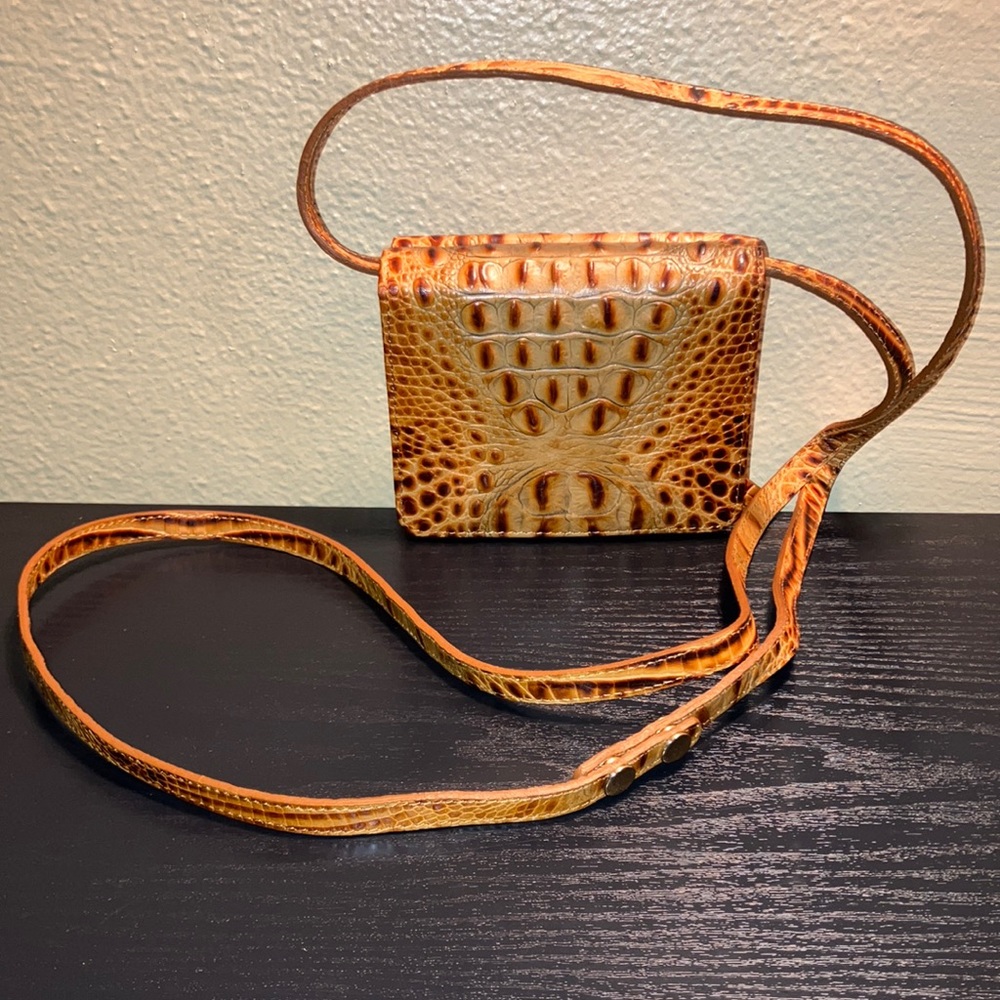 New Brahmin pecan croc embossed leather crossbody wallet purse
